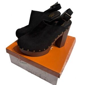 Tru Fox Claudia-01 Black Suede Platform Clogs – Size 7 (EU 38) New- Never Worn